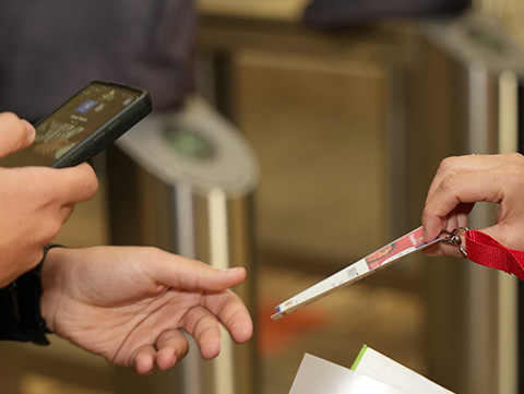 سجل للزيارة